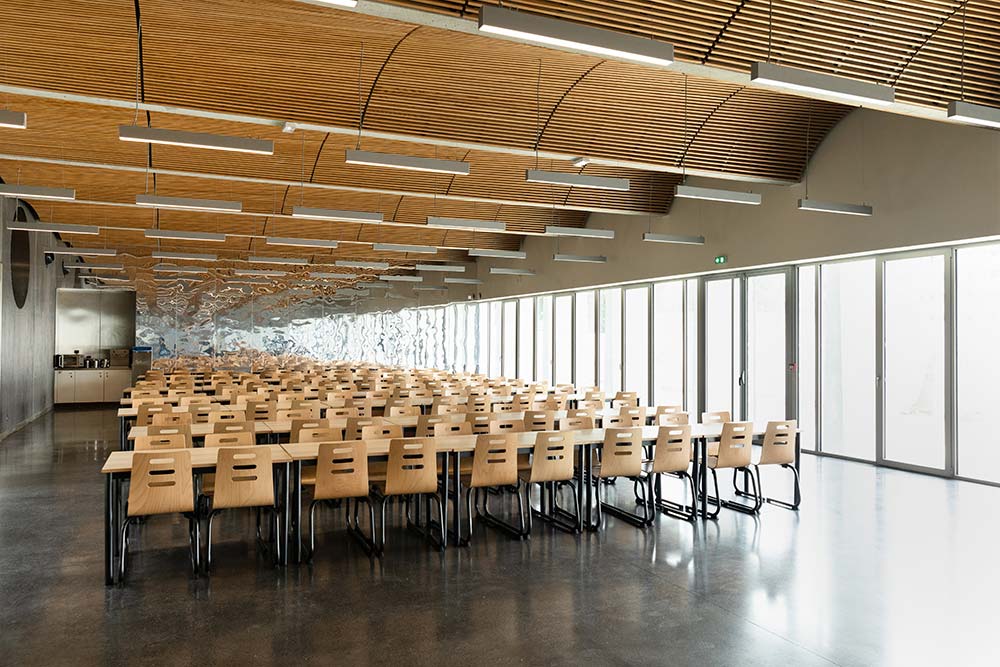 Lycee Bezons Linea 2.4.3 plafond cantine